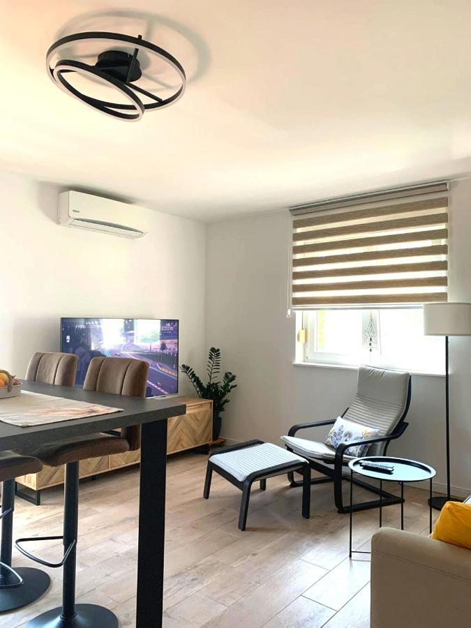 Ulike I Pini Apartment Pula Luaran gambar