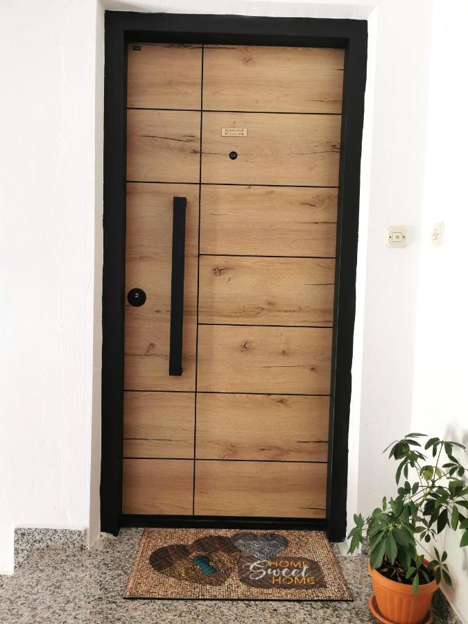 Ulike I Pini Apartment Pula Luaran gambar